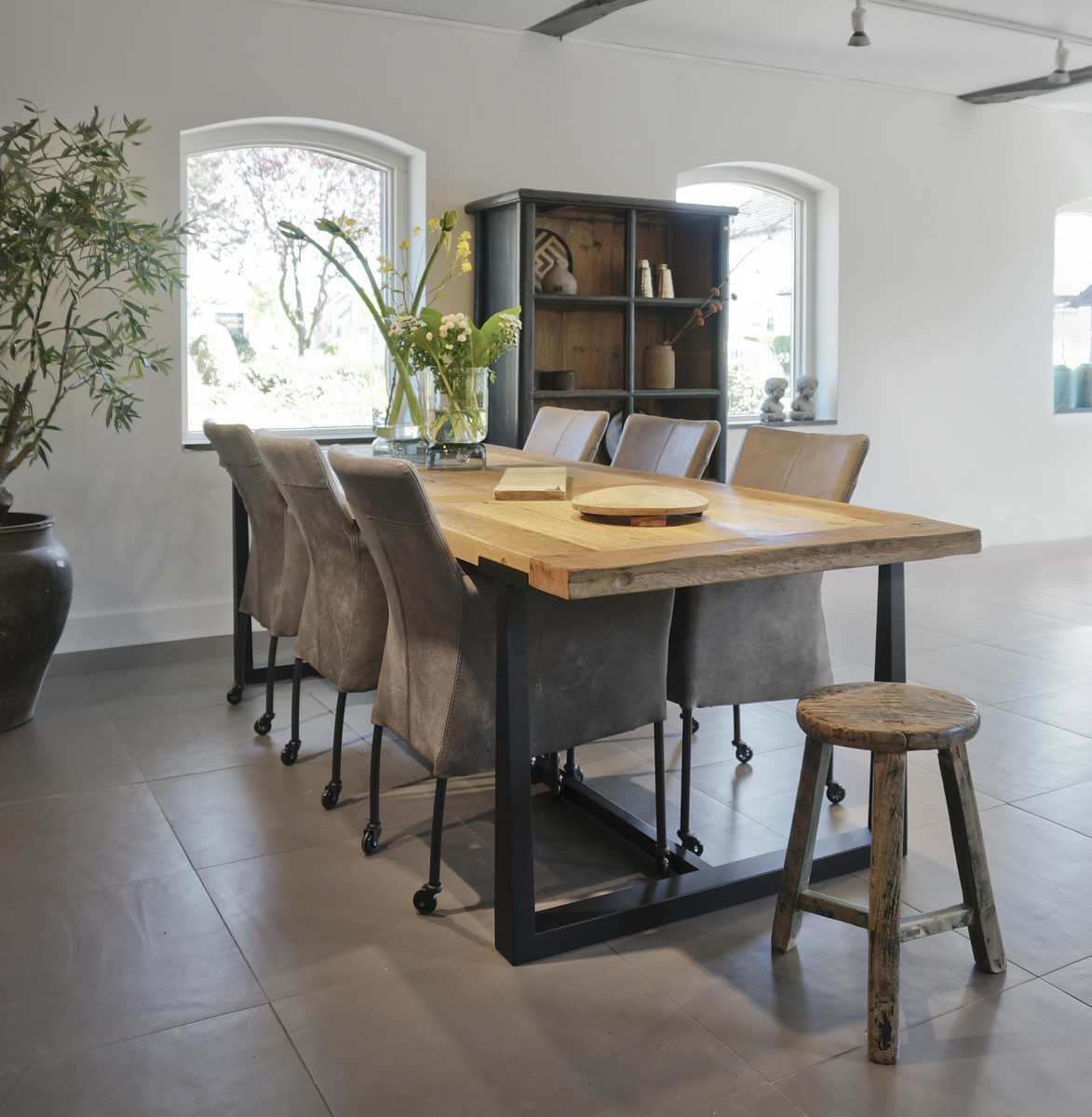 Tafel Halve Maan Poot