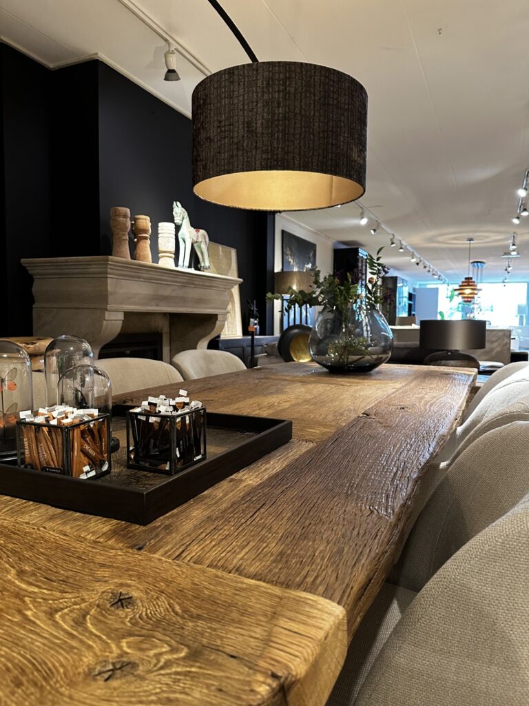 oud eiken tafel gespecialiseerd tafels gerecycled oud hout op maat gemaakt