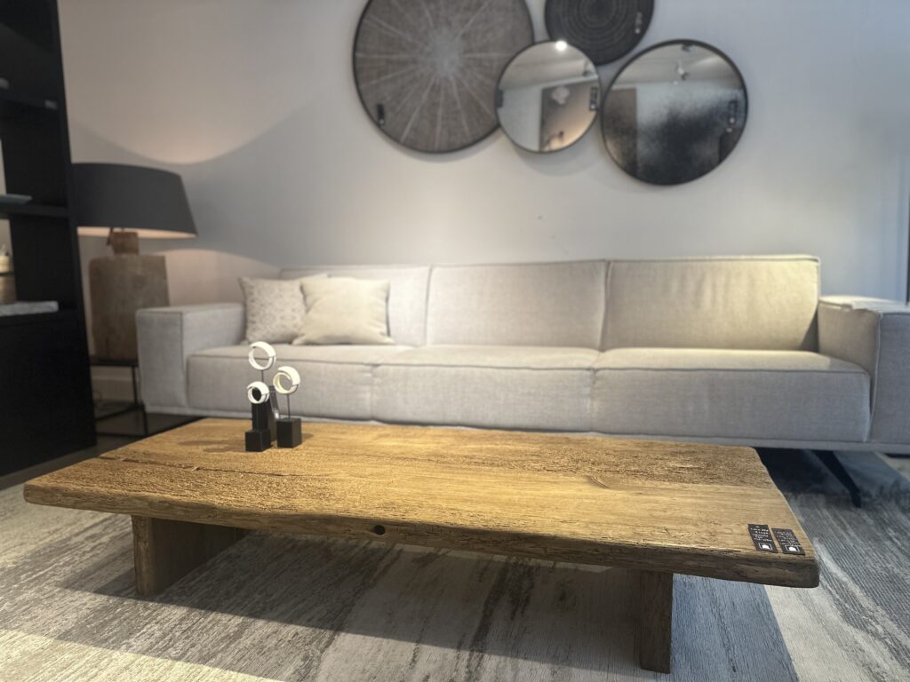 oud eiken salon tafel gerecycled eiken op maat gemaakt robuust eiken