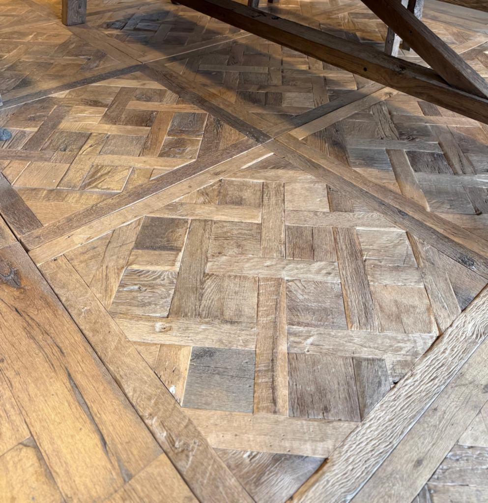 oud eiken vloer uglywood